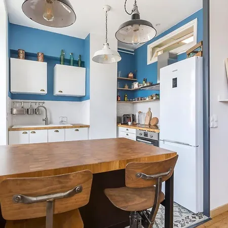 Apartment T2 Chaleureux Au Style Bois 7 *