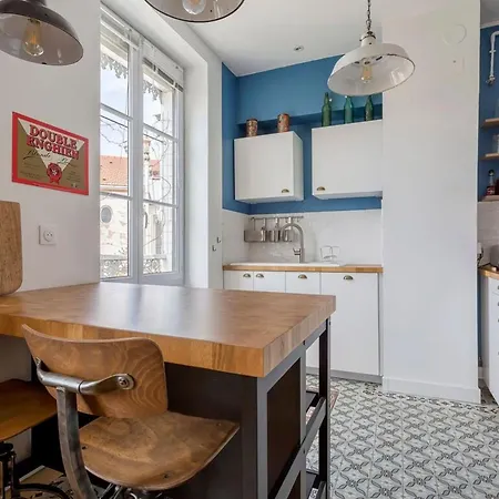 Apartment T2 Chaleureux Au Style Bois 7 *